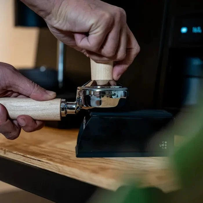 Tamper Station Schwarz von Coyooco Tamper Station COYOOCO - Rheinland.Coffee