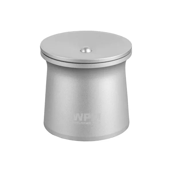 WPM Magnetischer Dosierbecher / Shaker – Dein Clean-Setup Upgrade Dosierbecher WPM Silber - Rheinland.Coffee