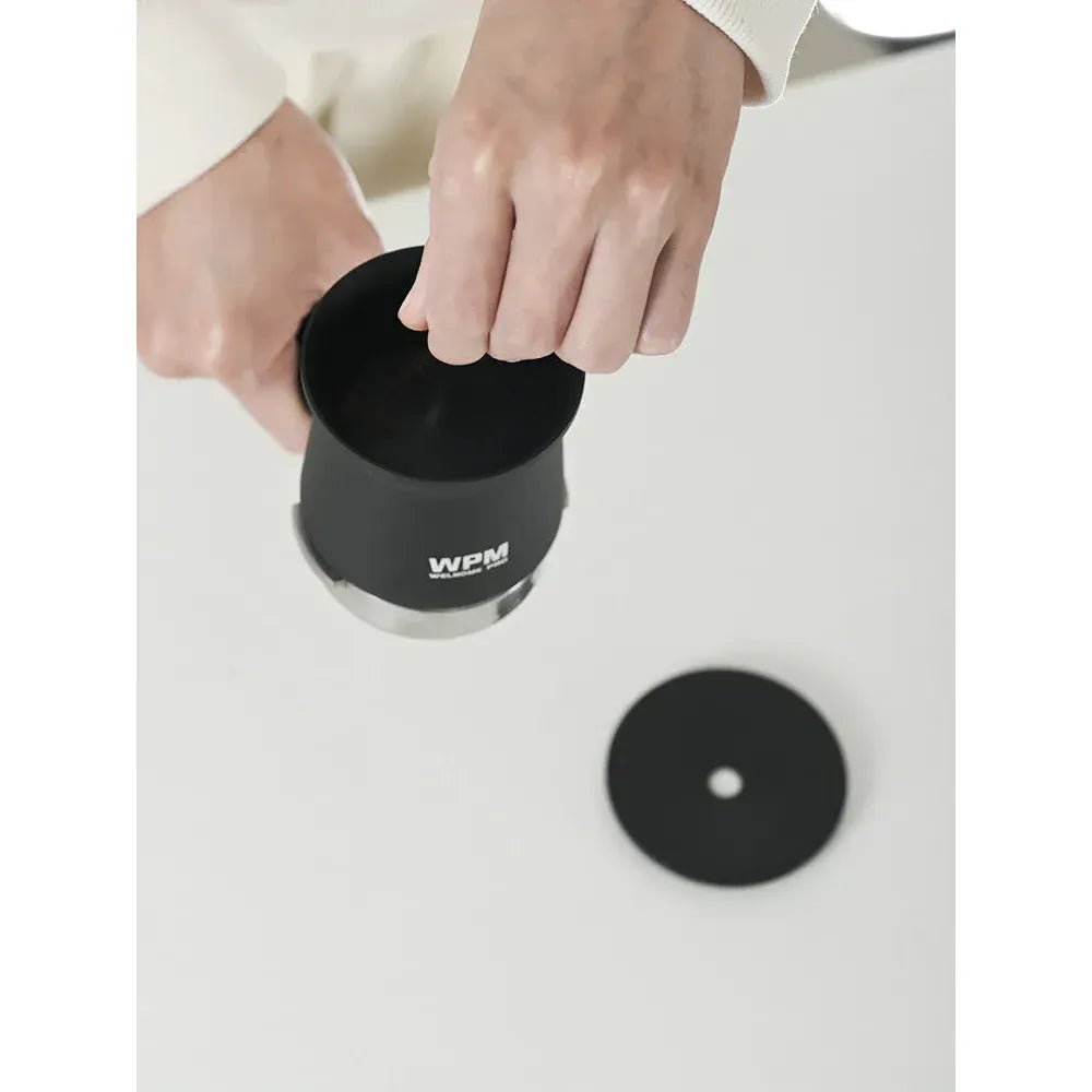 WPM Magnetischer Dosierbecher / Shaker – Dein Clean-Setup Upgrade Dosierbecher WPM - Rheinland.Coffee