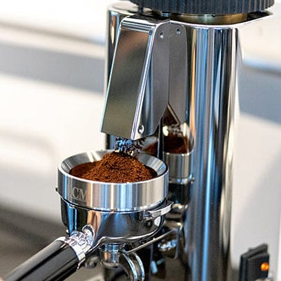 ECM Filterträger Funnel – Präzision und Sauberkeit beim Mahlen Funnel ECM - Rheinland.Coffee