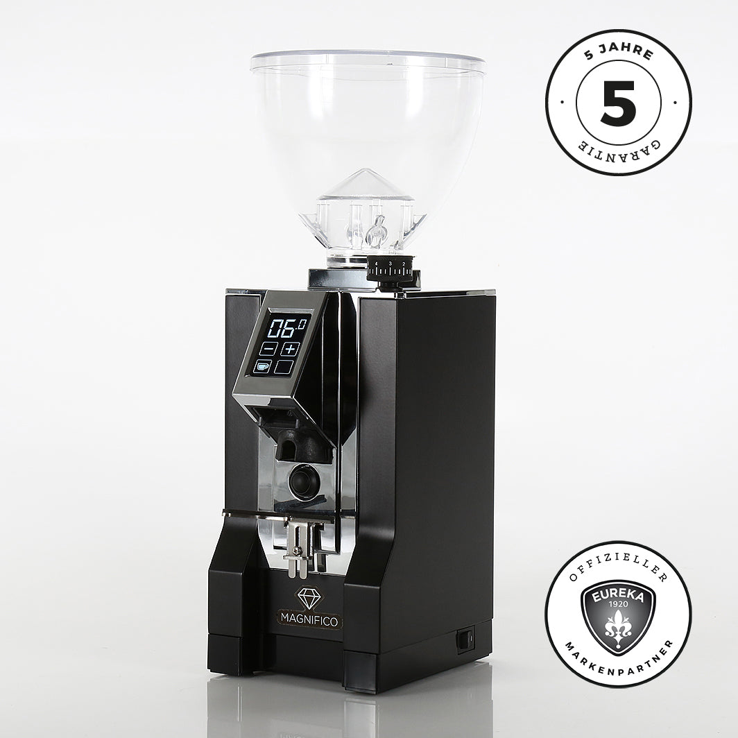 Eureka Mignon MAGNIFICO 2024 - Neuer Hopper und Funnel Kaffeemühlen Eureka Schwarz Matt Auswurf Chrom 16 CR  - Rheinland.Coffee