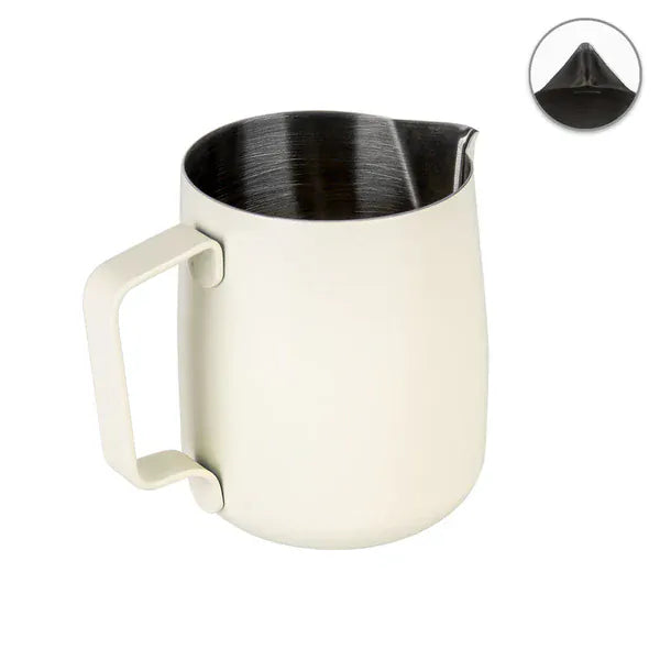 WPM Milchkännchen #30 – Competition Latte Art Pitcher Milchkännchen WPM 600 ml Weiß - Rheinland.Coffee