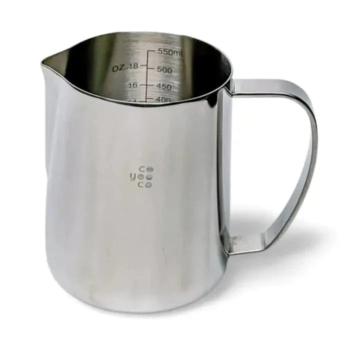 Milchkännchen Edelstahl Silber 350 ml oder 590 ml mit Skala von COYOOCO Milchkännchen COYOOCO 550 ml - Rheinland.Coffee