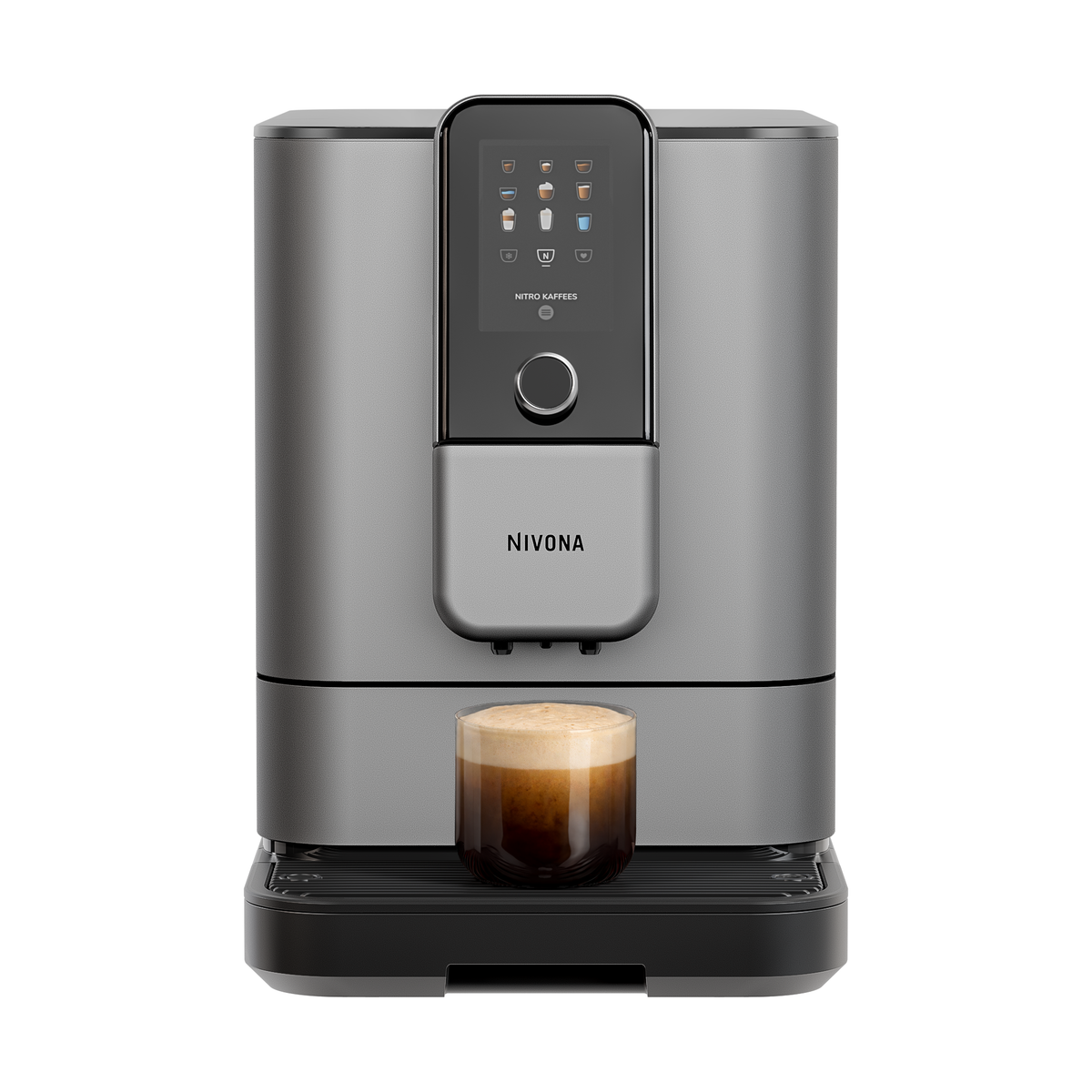 Nivona NIVO 8'113 mit Nitro Coffee im Glas unter dem Auslauf