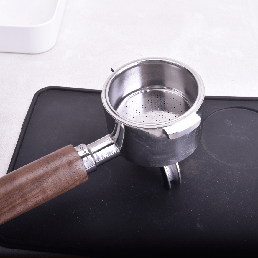 JoeFrex Siebträger mit Walnussholz-Griff für Delonghi ECP (51mm) JoeFrex Siebträger 2er Auslauf Rheinland Coffee