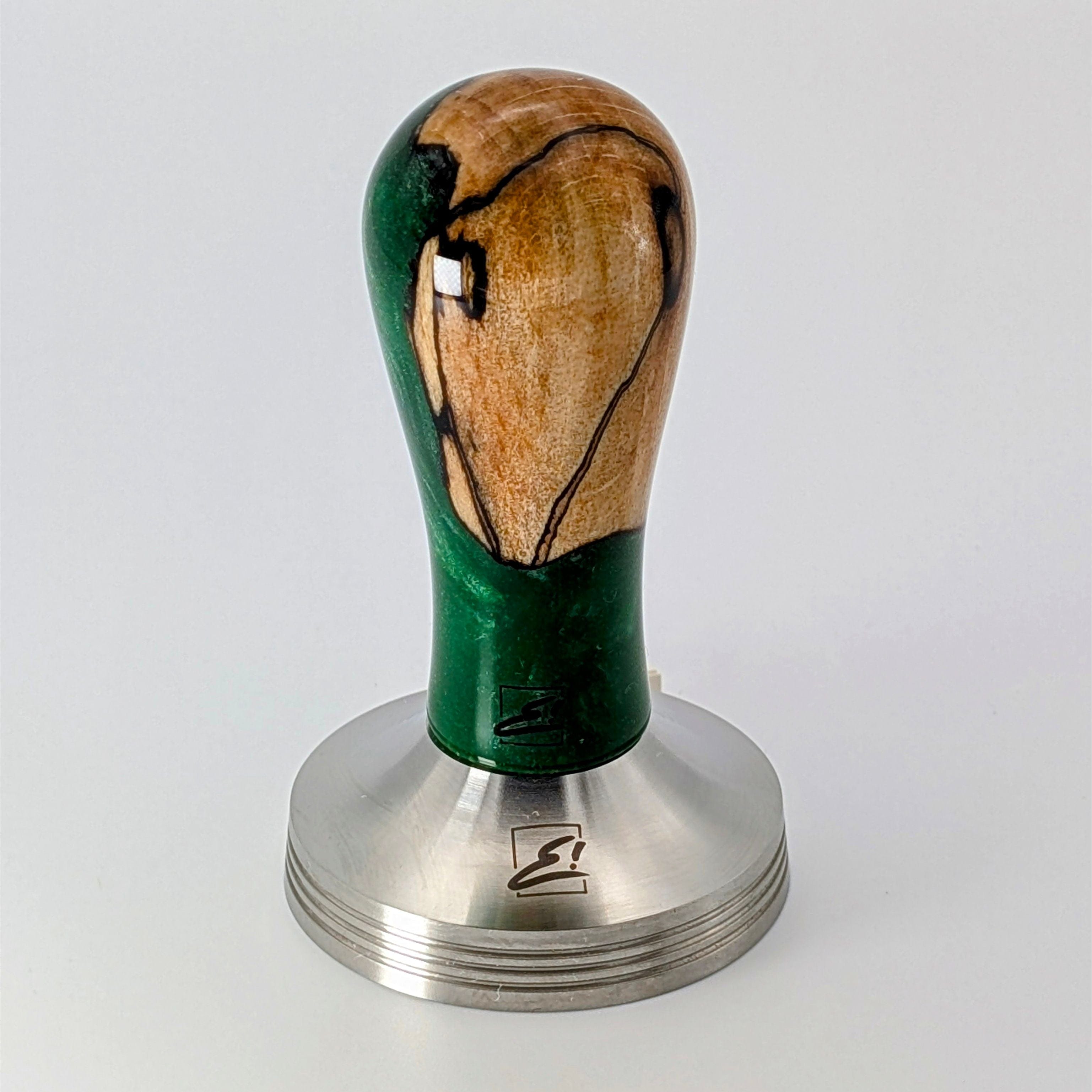 Epoxy Elegance Tamper #1 – Gestockte Buche & Smaragdgrün Tamper EMMERICH Art - Rheinland.Coffee