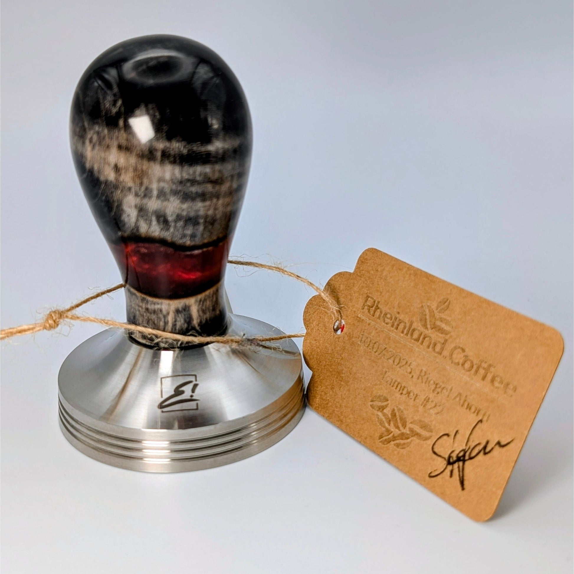 Epoxy Elegance Tamper #22 – Dunkles Holz & Rauchrot Tamper EMMERICH Art - Rheinland.Coffee