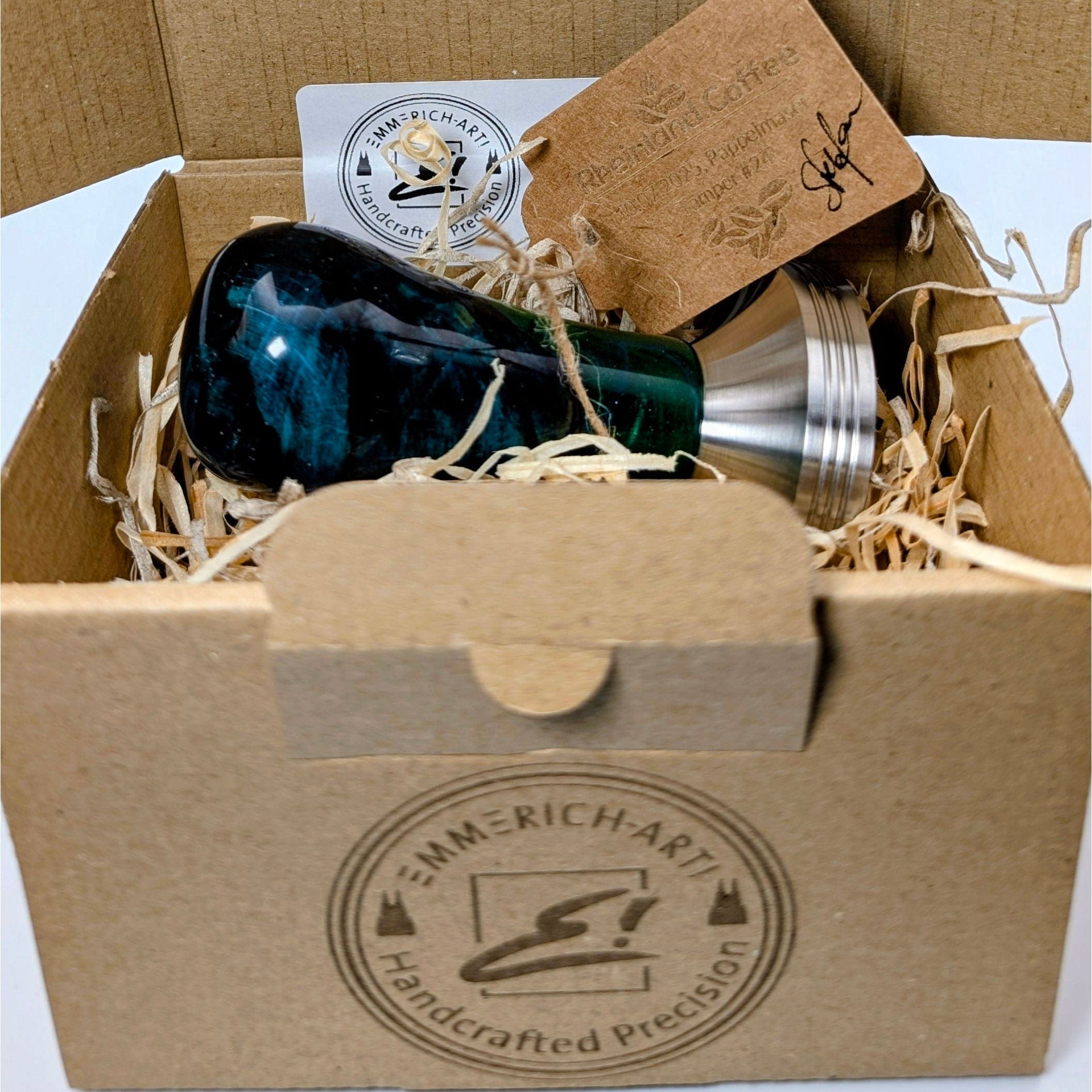 Epoxy Elegance Tamper #24 – Gestockte Buche & Tiefgrün Tamper EMMERICH Art - Rheinland.Coffee