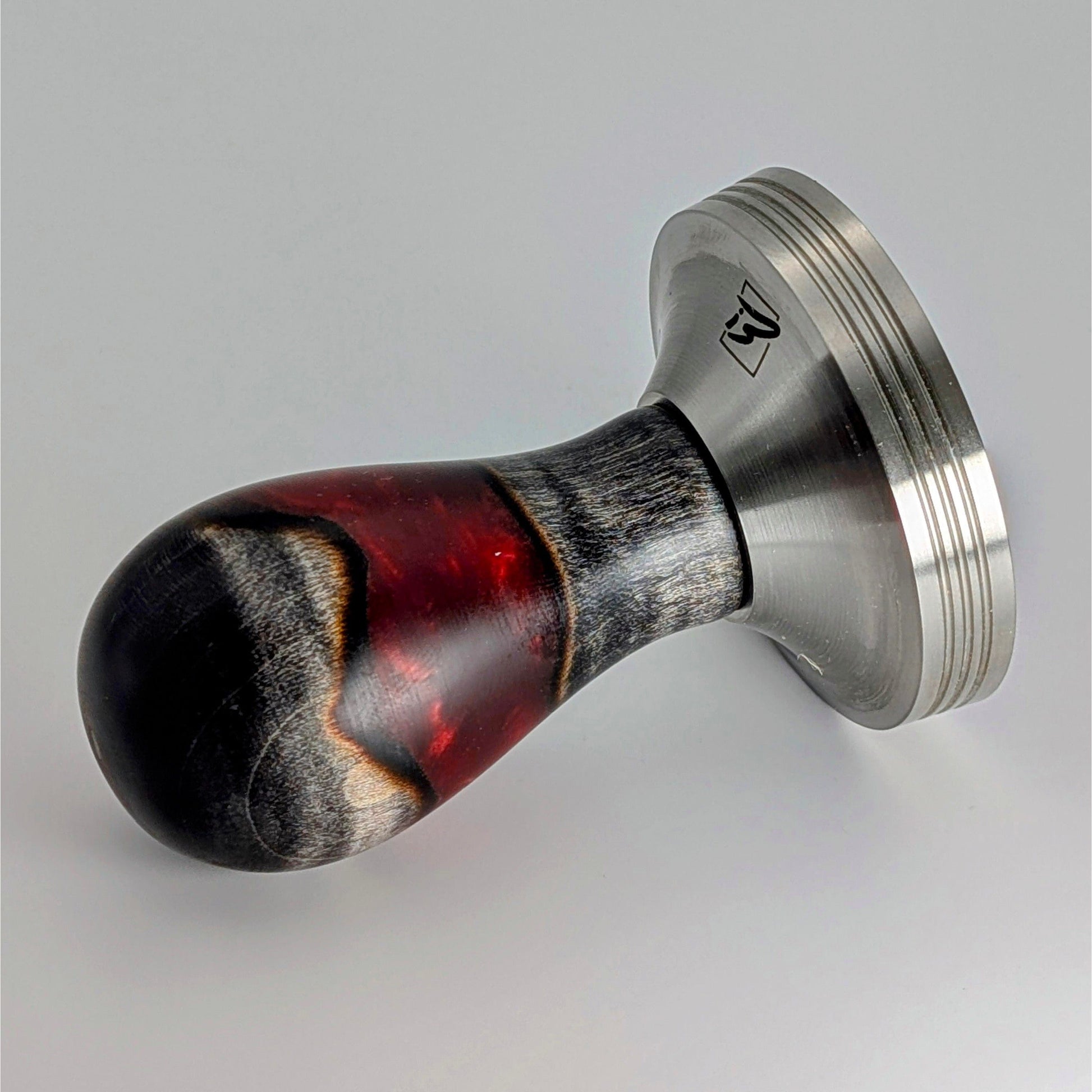 Epoxy Elegance Tamper #2 – Riegelahorn & Lava-Rot Tamper EMMERICH Art - Rheinland.Coffee