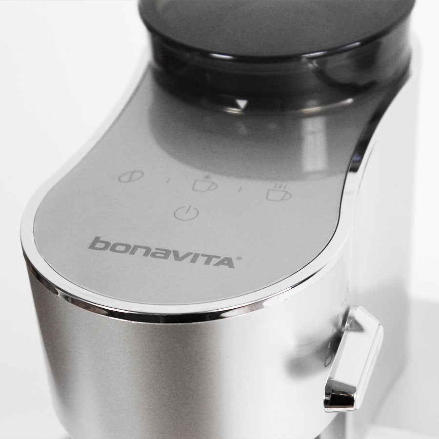 Bonavita Voyager Mini in Silvery Grey: Bedienfeld mit Tasten und Bohnenbehälter