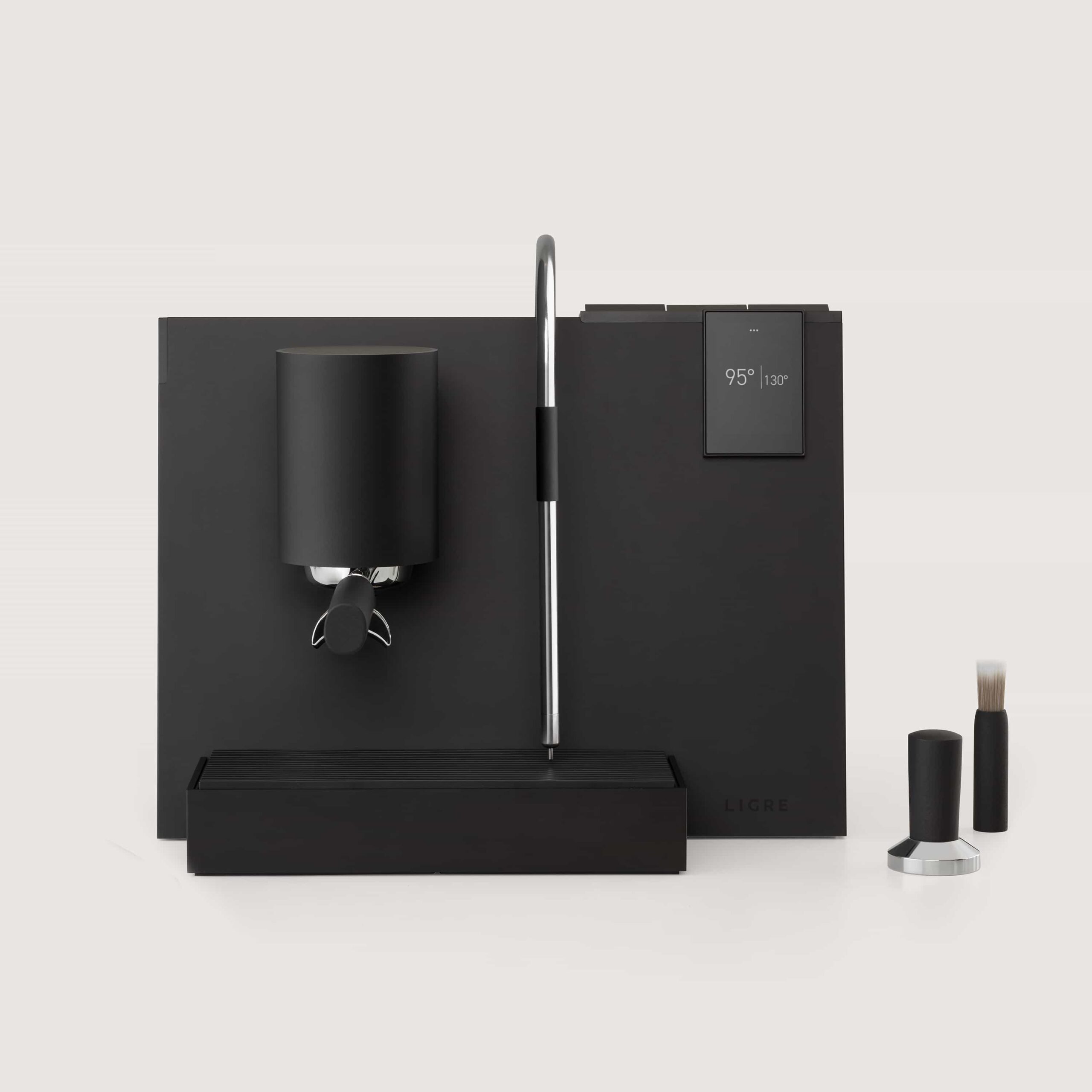 LIGRE youn in black-mat mit Zubehör aus gebeizter Buche